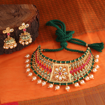 Gold-Plated Pink  Green Kundan-Studded Short Necklace