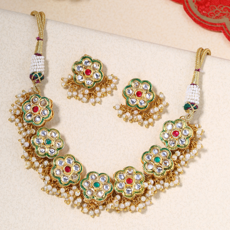 Red Gold-Plated Kundan-Studded Beaded Choker