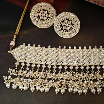 Gold-Plated Bridal Kundan Studded Choker