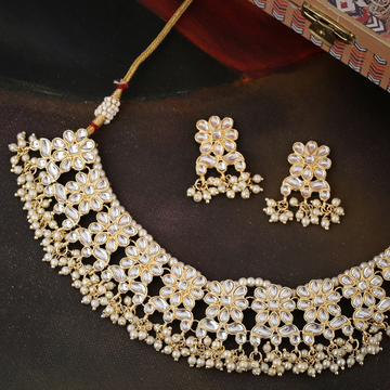 Gold-Plated Kundan Studded Beaded Choker