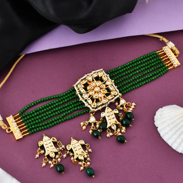 Gold-Plated Green Kundan Onyx Choker