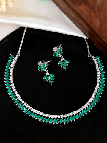 Silver-Plated Green  Diamond Short Necklace